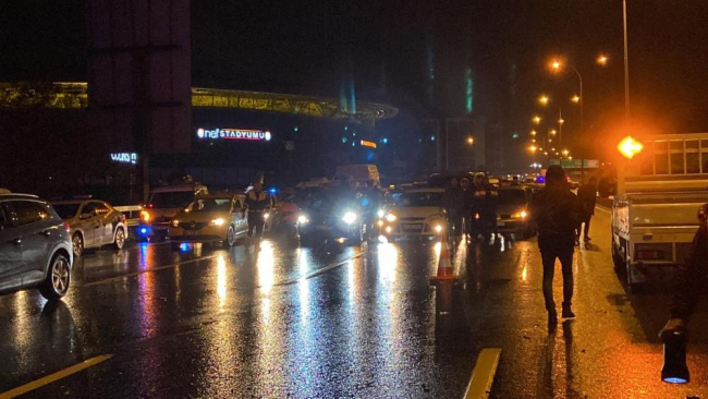 TEM'de 5 araç birbirine girdi: 2 yaralı